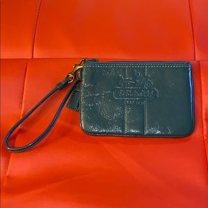 🎉Final price Coach wristlet+FREE duster bag❗️